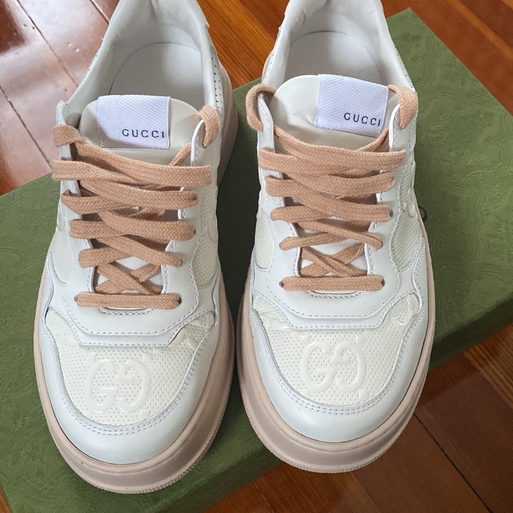 Gucci GG Embossed Sneakers, size 37.5, pink - Picture 5 of 10